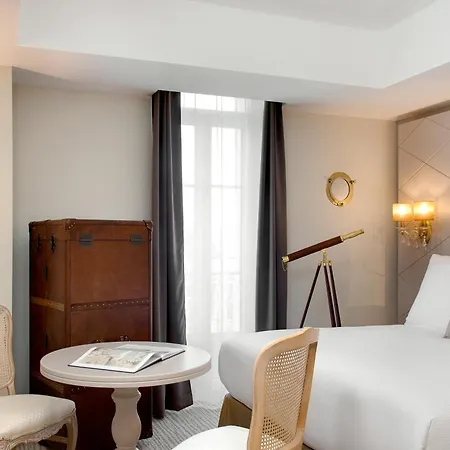 Grand Des Sablettes Plage, Curio Collection By Hilton Hotel