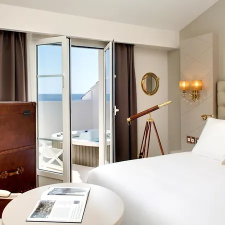 Grand Des Sablettes - Curio Collection By Hilton+++ 4*