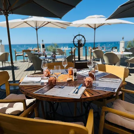 Grand Des Sablettes - Curio Collection By Hilton+++ Hotel 4*