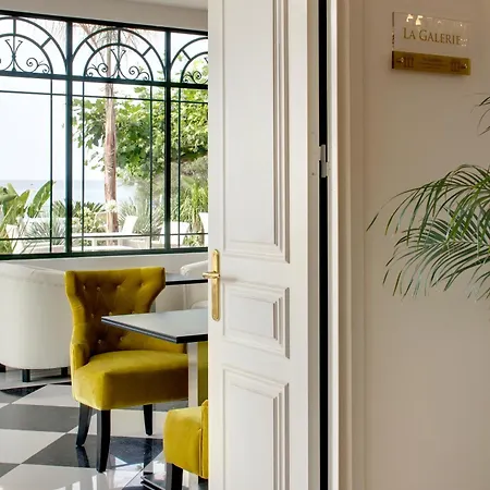 Hotel Grand Des Sablettes - Curio Collection By Hilton+++ 4*