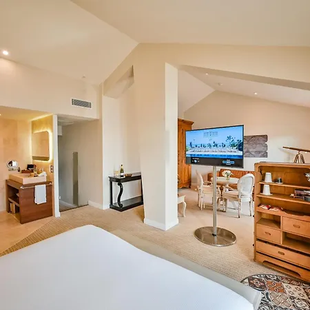 Hotel Grand Des Sablettes - Curio Collection By Hilton+++ 4*