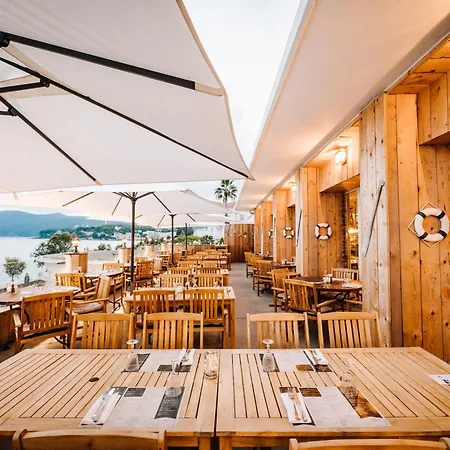 Grand Des Sablettes - Curio Collection By Hilton+++ Hotel 4*