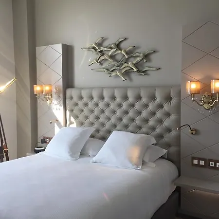 Grand Des Sablettes - Curio Collection By Hilton+++ Hotel 4*